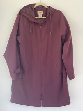 L.L. Bean Women's Burgundy Hooded Trench Coat Large